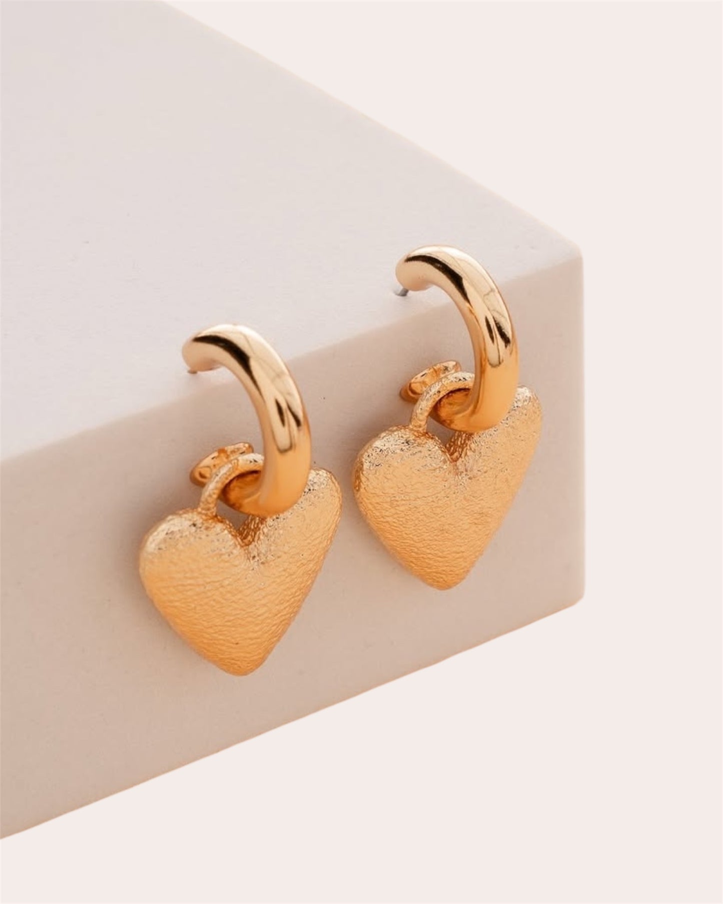 Maxi heart earrings