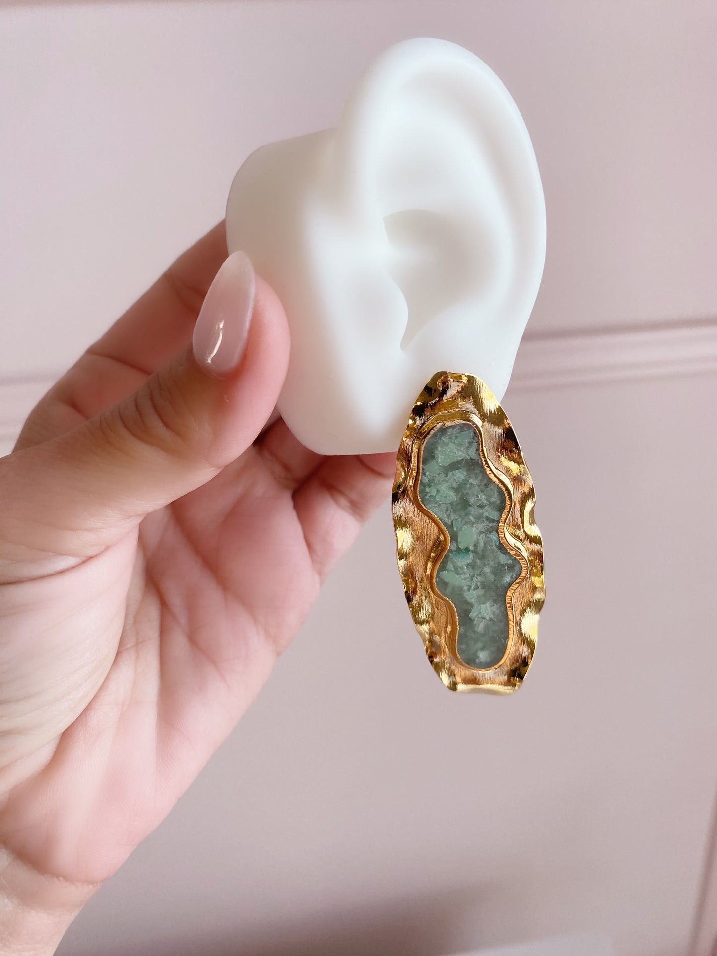 Earrings with turquoise stone
