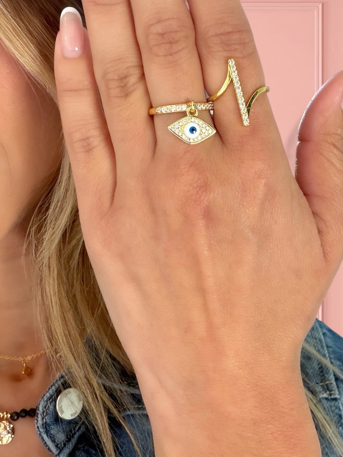 Velaris Eye Charm Ring